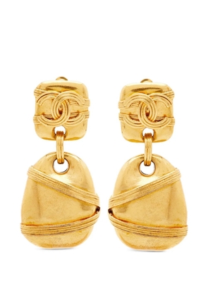 CHANEL Pre-Owned CC Logo drop earrings - Gold
