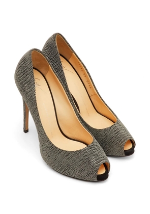 Giuseppe Zanotti Vintage embossed peep-toe pumps - Grey