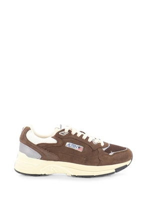 Autry Hyperway Low mesh-panel sneakers - Brown