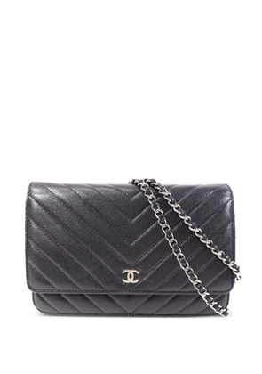 CHANEL Pre-Owned CC chevron-quilted crossbody bag - Black