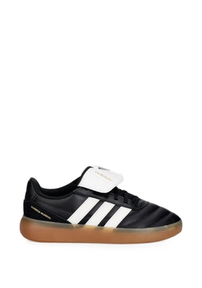 adidas Barreda Mundial fold-over tongue sneakers - Black