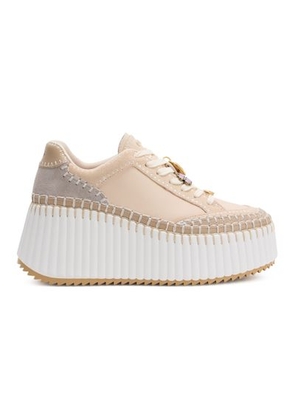 Nama sneakers