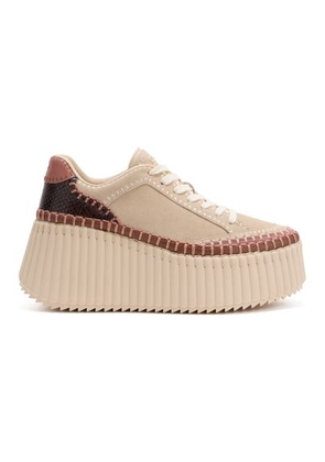 Nama sneakers