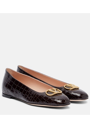 Valentino Garavani VLogo croc-effect leather ballet flats