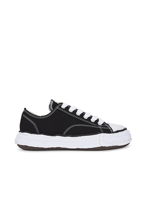 Maison MIHARA YASUHIRO Peterson 23 Original Sole Canvas Low-Top Sneaker in Black - Black. Size 43 (also in 41, 42, 44, 45).