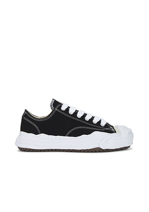 Maison MIHARA YASUHIRO Hank Original Sole Canvas Low-Top Sneaker in Black - Black. Size 42 (also in 41, 43, 44, 45).