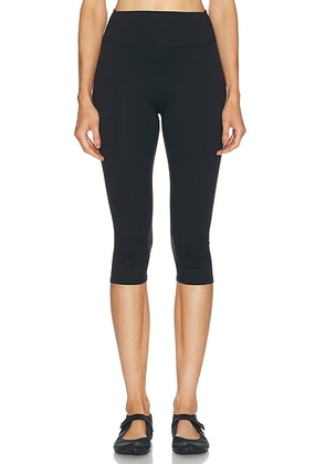 NikeSKIMS Matte 17 Crop Legging in Obsidian - Black. Size L (also in XS, S, M, XL).