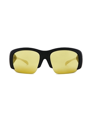 Diesel Sunglasses in Black - Black. Size all.