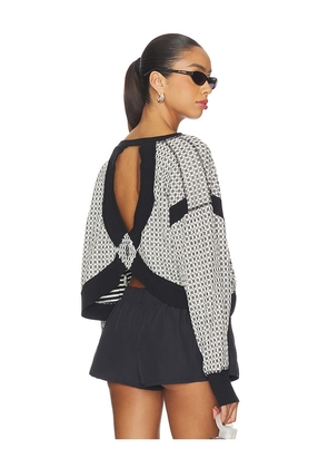 Free People x FP Movement My Time Layer Textured Reversible Sweatshirt in Black,White. Size L. Also in XS, S, M.