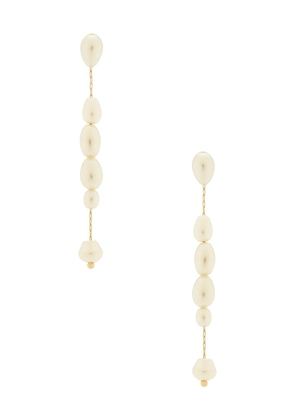 BaubleBar Cindy Pearl Earrings in Ivory.