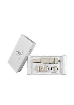 Garden Glory Nozzle Set in White.