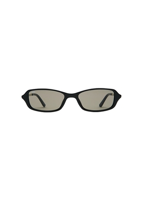 Otra Caysee Sunglasses in Black.