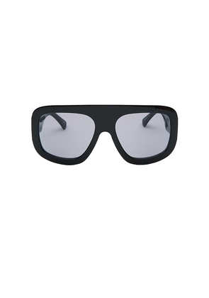 Otra Vail Sunglasses in Black.