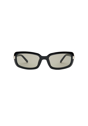 Otra Delilah Sunglasses in Black.