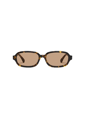Quay Could Never Sunglasses in Brown.