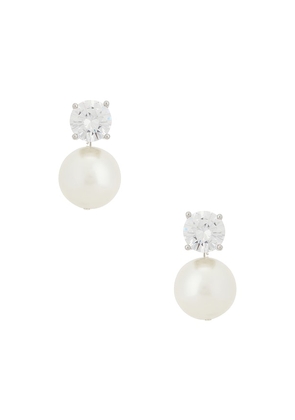 SHASHI Jones Stud Earring in Ivory.