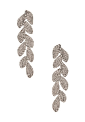 SHASHI Lilietta Leaf Earring in Metallic Silver.