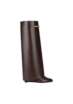 Shark boots