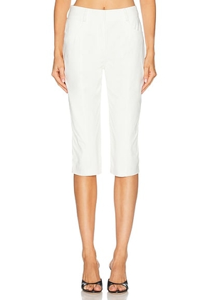 Norma Kamali Pedal Pusher Capri Pant in Snow White - White. Size S (also in M, L).