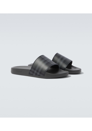 Burberry Burberry Check slides