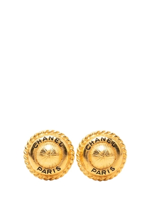CHANEL Pre-Owned 1995 Gold Plated Logo Round Clip On Earrings costume earrings