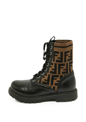 Fendi Pre-Owned Rockoko Zucca combat boots - Black