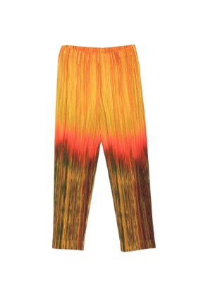 Homme Plissé Issey Miyake Paint Brush Close-Up pleated trousers - Orange