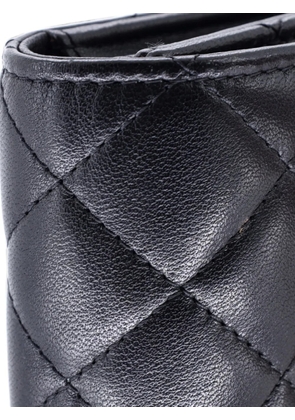 CHANEL Pre-Owned Classic Flap Wallet Quilted Lambskin Mini crossbody bag - Black