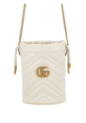 Gucci Pre-Owned 2016-2026 Small GG Marmont Matelasse Calfskin bucket bag - White