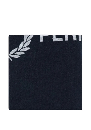 Fred Perry logo-print towel - Blue