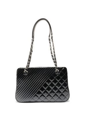 CHANEL Pre-Owned 2016 Boy Chanel patent leather bag - Black