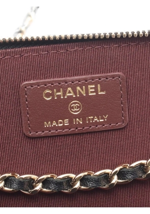 CHANEL Pre-Owned 2021-2022 matelassé Vanity shoulder bag - Black