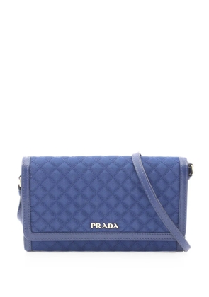 Prada Pre-Owned 00s quilted shoulder wallet - Blue