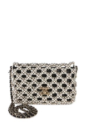CHANEL Pre-Owned 2021-2025 mini Flap pearl-embellished shoulder bag - White