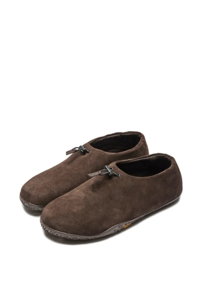 Suicoke leather slip-on sneakers - Brown