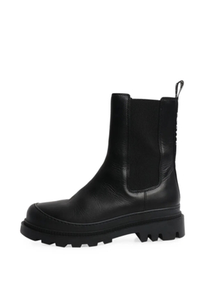 Loewe Pre-Owned logo-detail leather Chelsea boots - Black