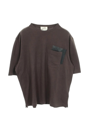 Hermès Pre-Owned 2010s leather-patch T-shirt - Brown
