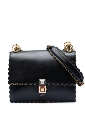 Fendi Pre-Owned 2010-2026 Small Scalloped Leather Kan I crossbody bag - Black