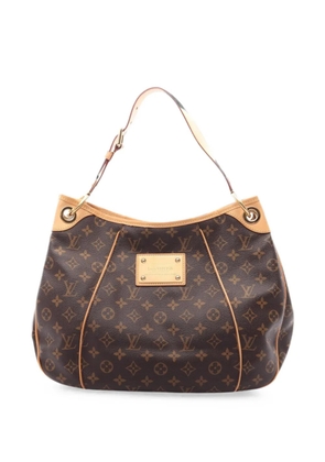 Louis Vuitton Pre-Owned 2011 Galliera PM Monogram shoulder bag - Brown