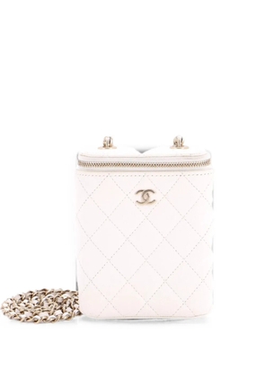CHANEL Pre-Owned Vertical Classic Vanity Case with Chain Quilted Caviar Small shoulder bag - White