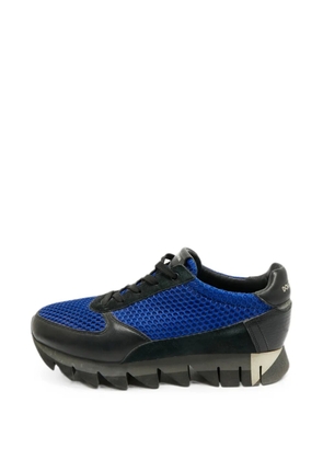 Dolce & Gabbana Pre-Owned lizard-embossed mesh sneakers - Blue