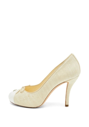 CHANEL Pre-Owned cap-toe bow-detail pumps - Neutrals