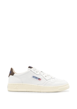 Autry Medalist logo-patch sneakers - White