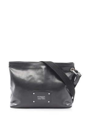Givenchy Pre-Owned 2000s logo-plaque leather shoulder bag - Black