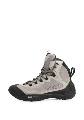 Christian Dior Pre-Owned lace-up hiking boots - Grey