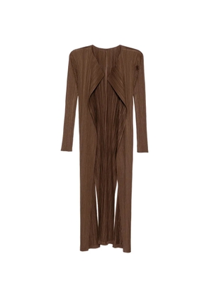 Pleats Please Issey Miyake Swing pleated coat - Brown