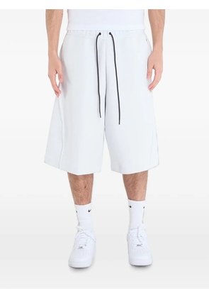 Nike Fleece oversized-fit shorts - White