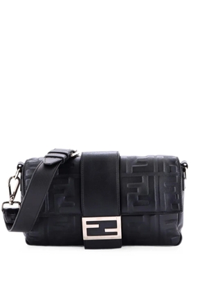 Fendi Pre-Owned Baguette Convertible Zucca Embossed Leather Medium belt bag - Black