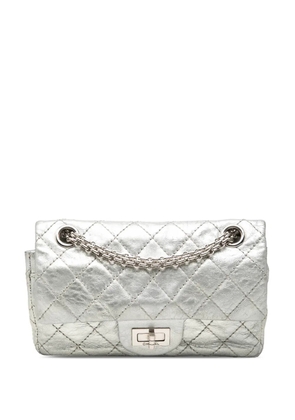 CHANEL Pre-Owned 2008-2009 Metallic Aged Calfskin Reissue 2.55 Double Flap 224 shoulder bag - Silver