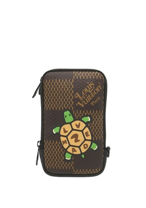 Louis Vuitton Pre-Owned 2020-2026 Nigo Giant Damier Ebene Tortoise Double Phone Pouch crossbody bag - Brown